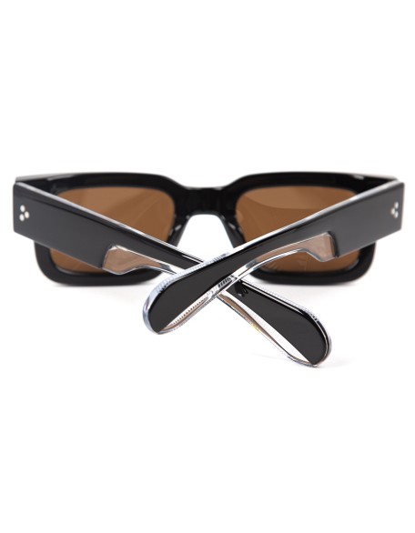 Square sunglasses with UV protection and trendy design